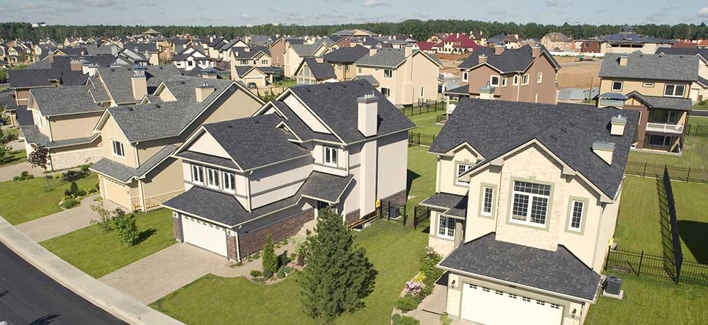 A neighborhood of nice homes in the suburbs