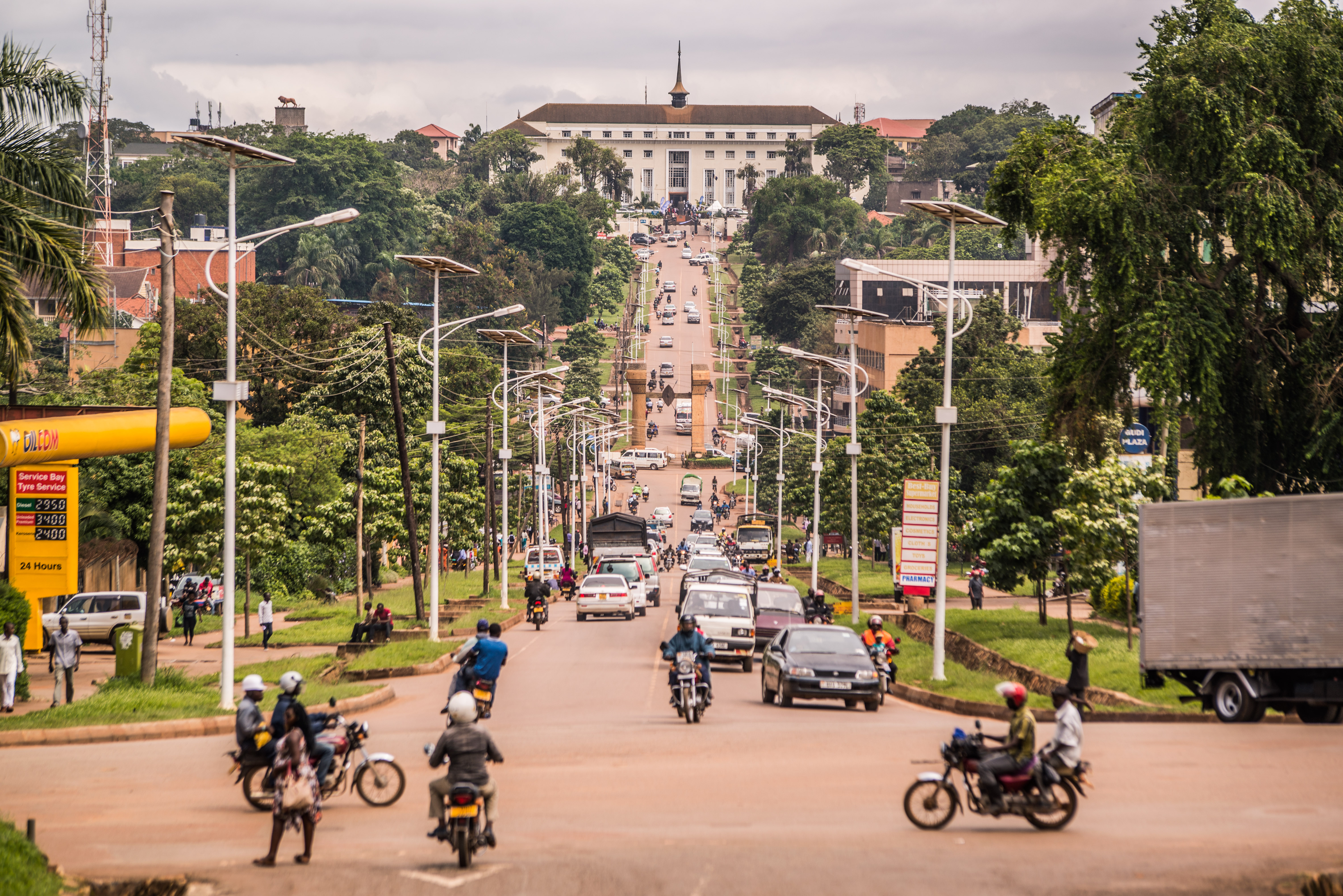 Image of a building in an urban area in Uganda, Africa.