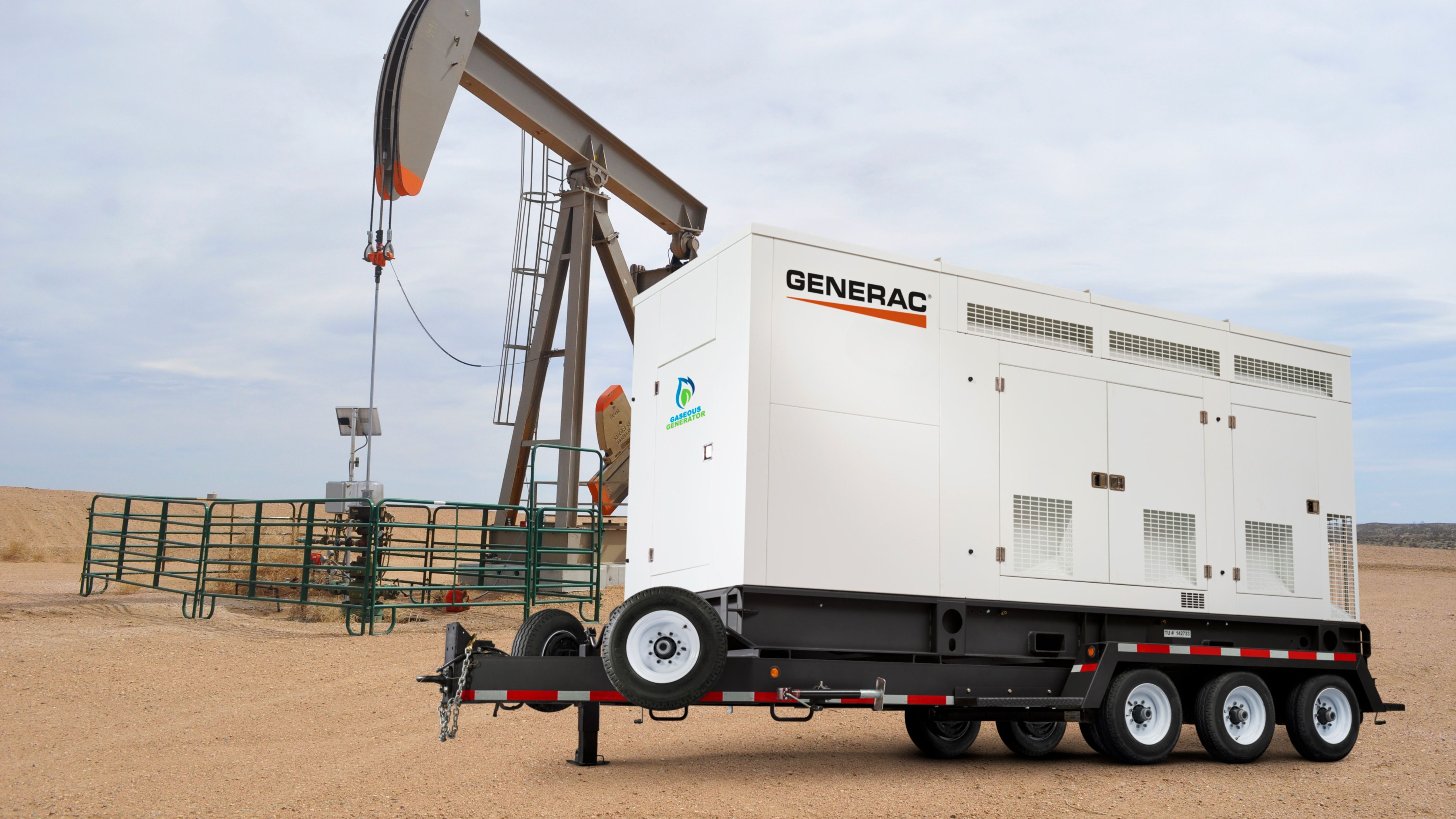 A Generac MGG mobile gaseous generator providing continuous 24/7 runtime on an oilfield site.
